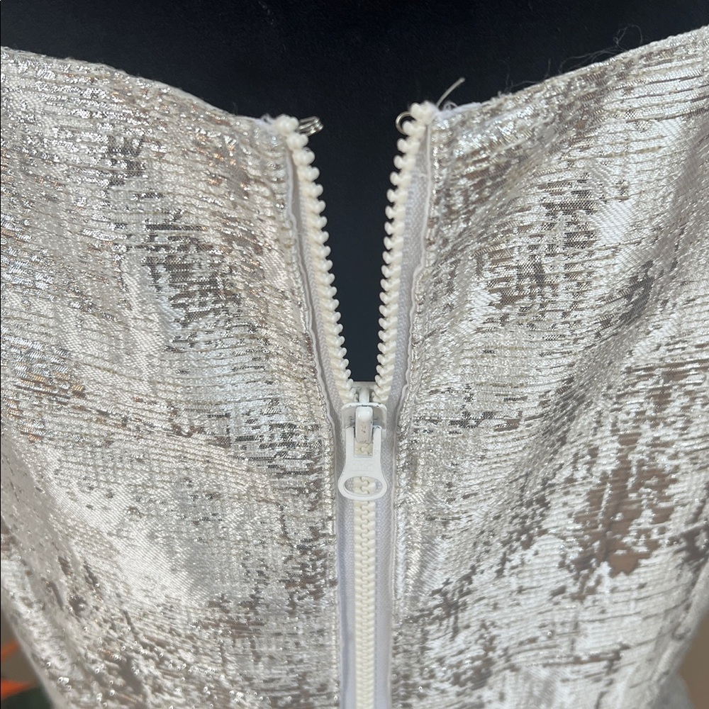 Mac Duggal Square Neck Sleeveless fit flare Dress Size 10 silver rhinestone - Picture 5 of 13